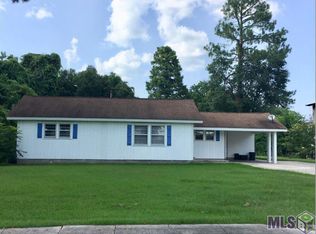 214 W Ascension St, Gonzales, LA 70737