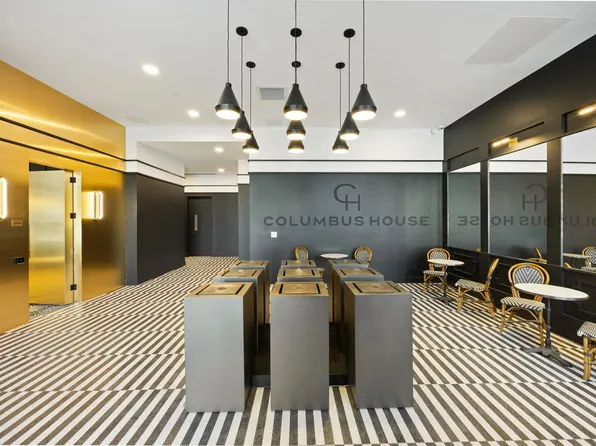 139 Christopher Columbus Drive image 18 of 33