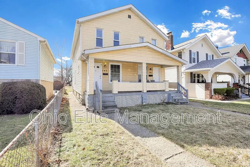 3 bed, 1.0 bath, 1144 sqft, $1,210 — Photo 3