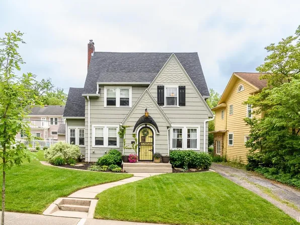 4315 Drury Ln, Fort Wayne, IN 46807