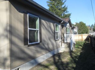 324 SE Egbert Ave, Siletz, OR 97380