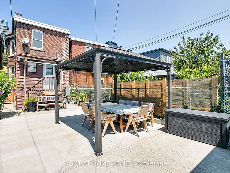 77 Lappin Ave #MAIN UPPER — Photo 37