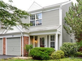 45 Carey Ln, Streamwood, IL 60107