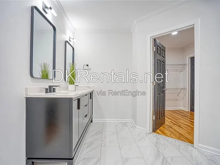 2230 Beecher Cir SW — Photo 19