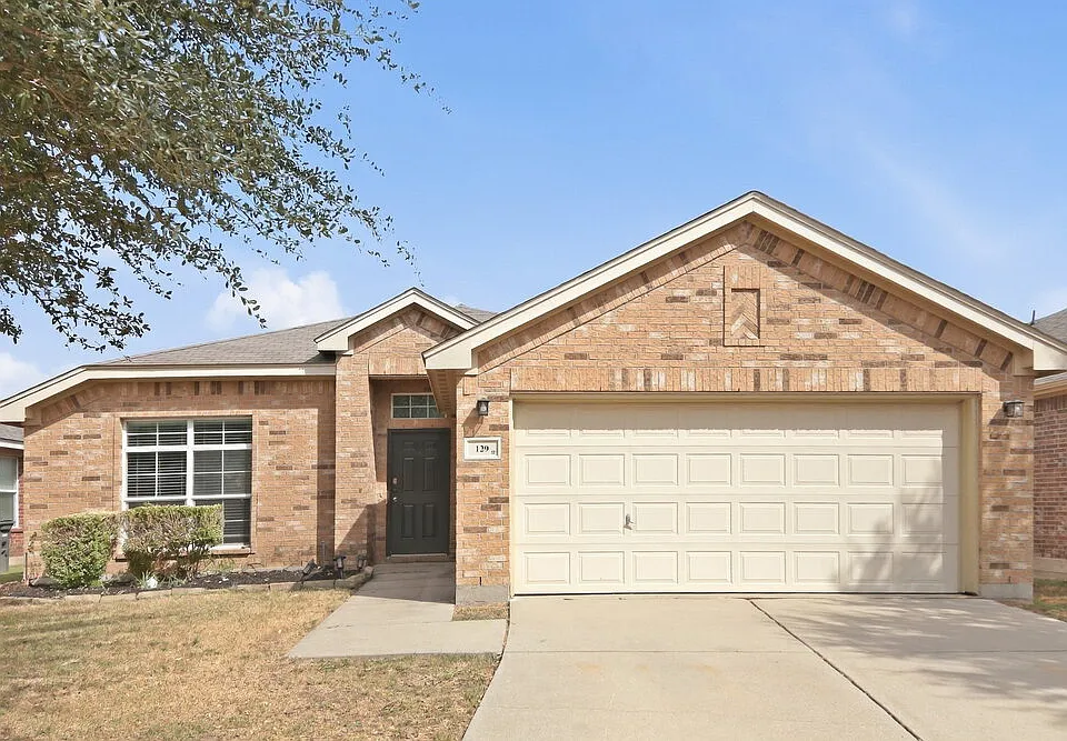 129 Oriole Dr