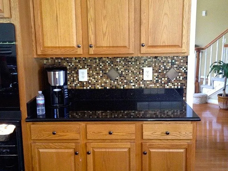 Gourmet Kitchen additional counter & cabinets