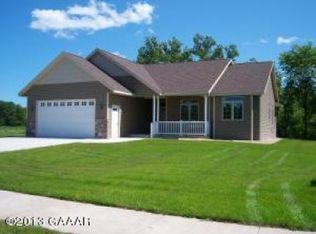 229 Rodeo Rd, Alexandria, MN 56308