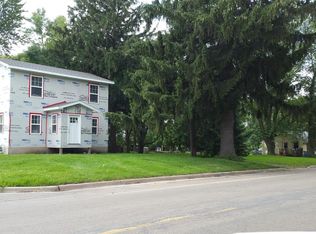 305 3rd St SE, Blooming Prairie, MN 55917