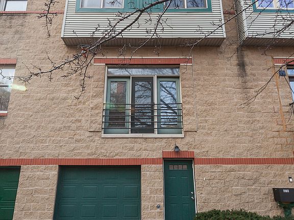 2nd image of 616 N Paulina St #1