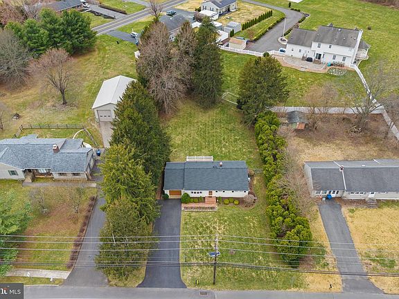 5th image of 96 Bordentown Chesterfield Rd