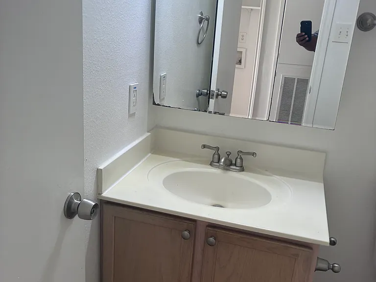 5510 Roanwood — Photo 2