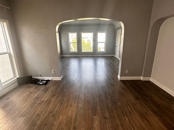 5th image of 815 S New Hampshire Ave APT 2