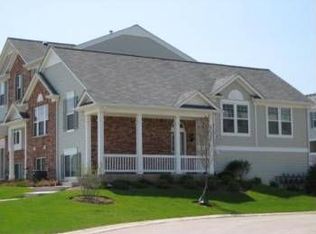 3311 Redbud Dr, Lindenhurst, IL 60046