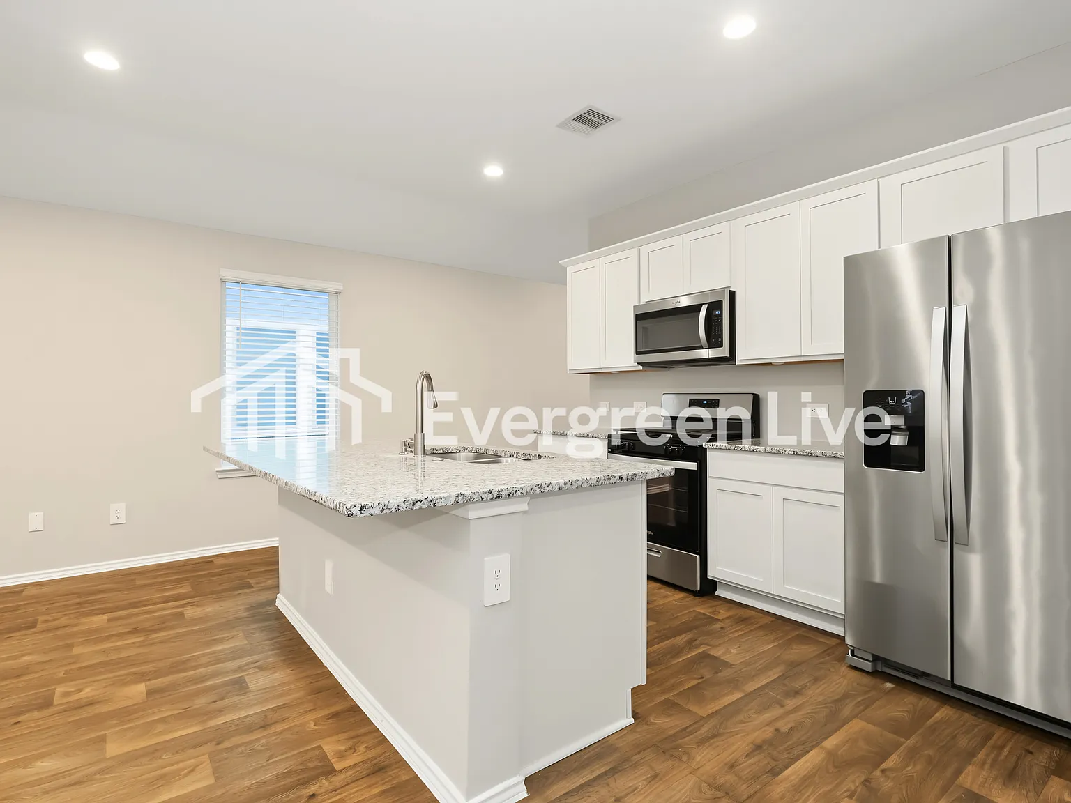 3 bed, 2.0 bath, 1541 sqft, $1,645 — Photo 4