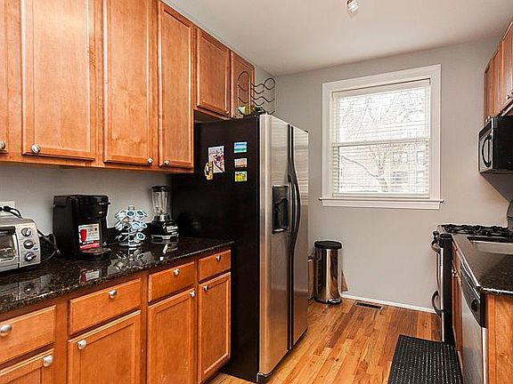 5th image of 1323 W Lawrence Ave #1