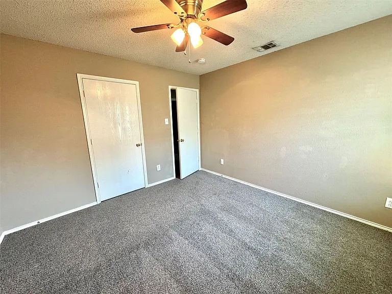 1012 Margaret Dr — Photo 12