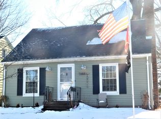 1115 E Columbia Ave, Davenport, IA 52803