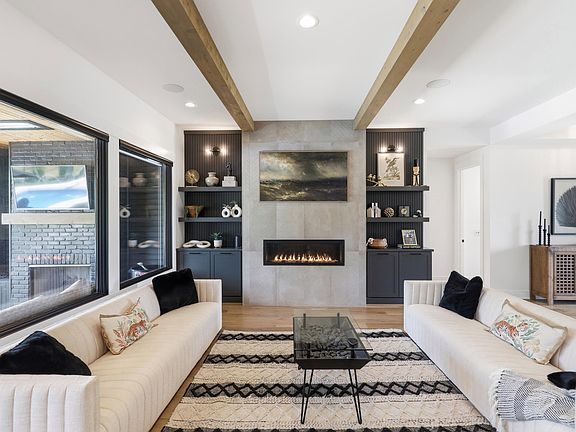 5th image of 2100 Golfview Dr