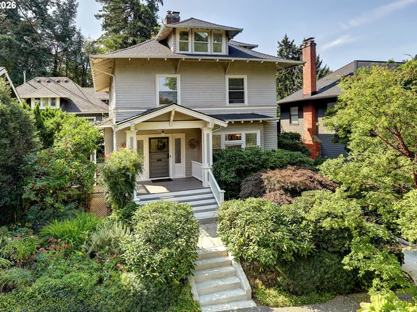 2734 SW Fern St, Portland, OR 97201