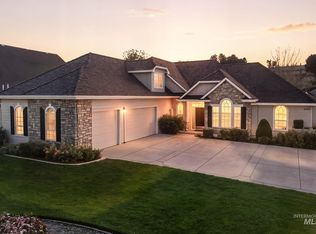 1007 W Oakhampton Dr, Eagle, ID 83616