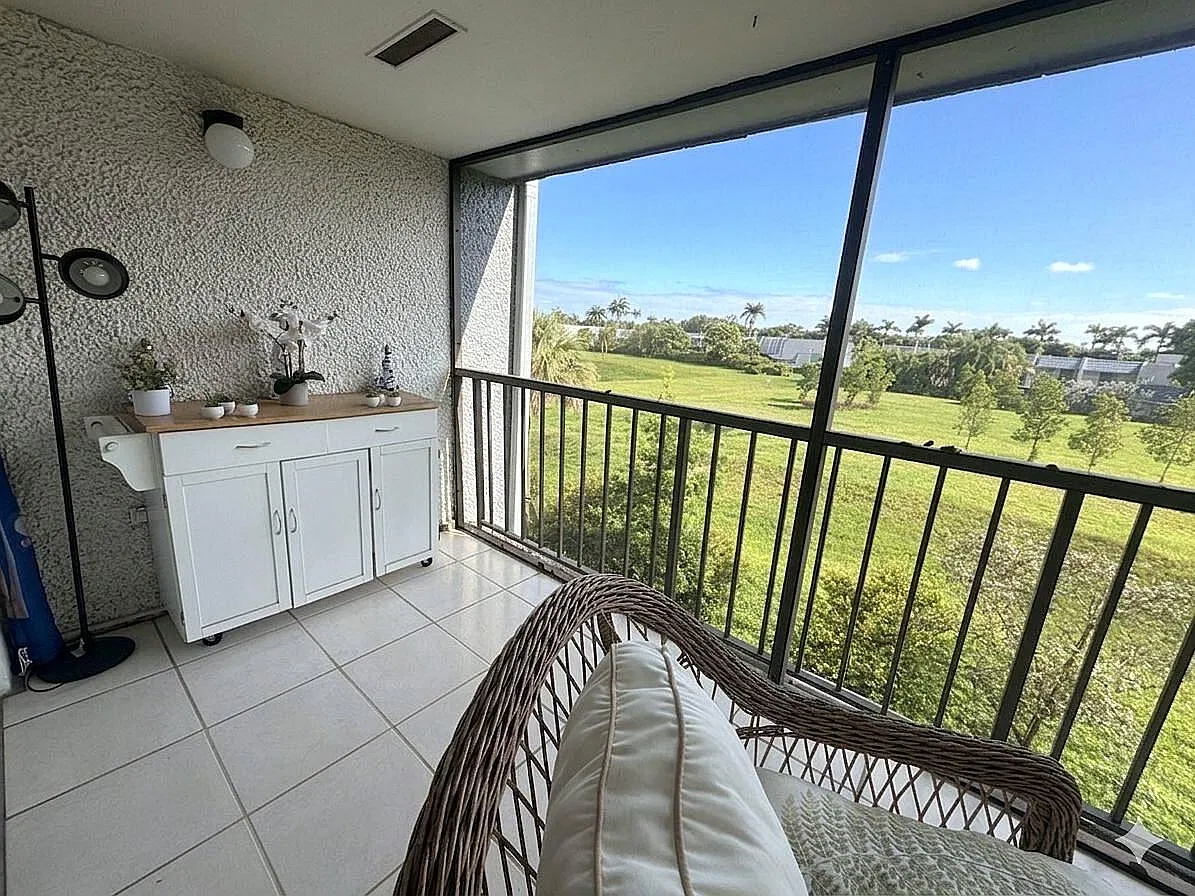 1 bed, 1.0 bath, 716 sqft, $2,200 — Photo 3