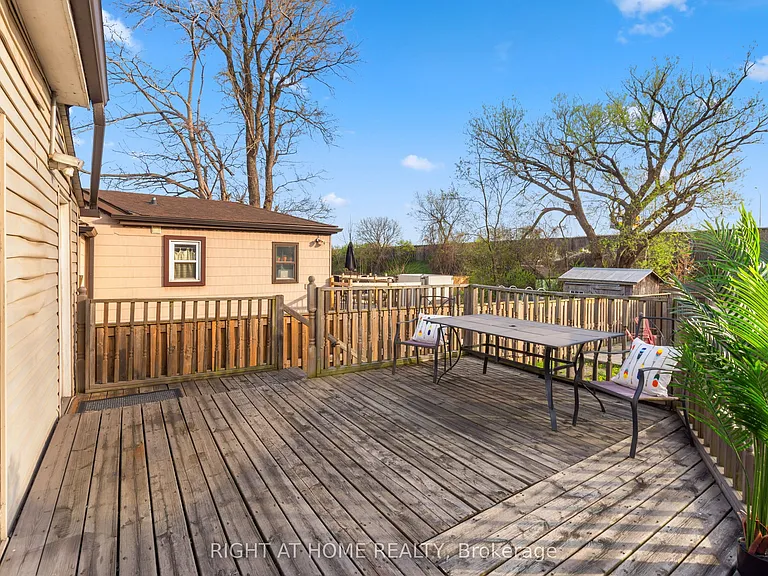 204 Beach Blvd — Photo 36