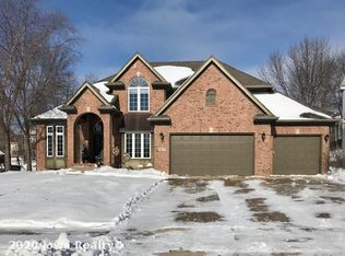 4627 Oakwood Ln, West Des Moines, IA 50265
