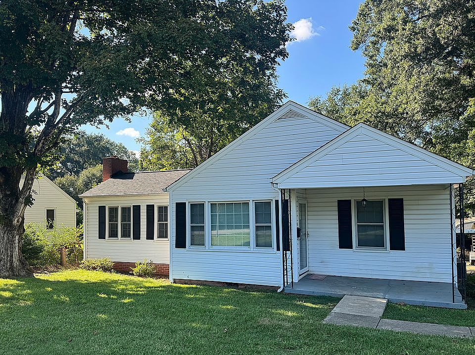 1st image of 406 Sunset Dr