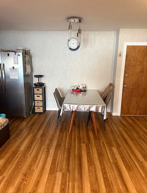 2 bed, 990 sqft, $2,675 — Photo 4