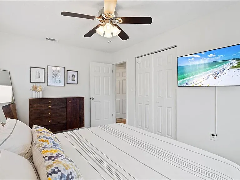 3210 Wood St — Photo 42