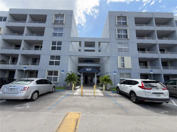 8231 NW 8th St, Miami, FL