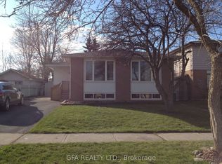 30 Reigate Ave, Brampton, ON L6V 2E3