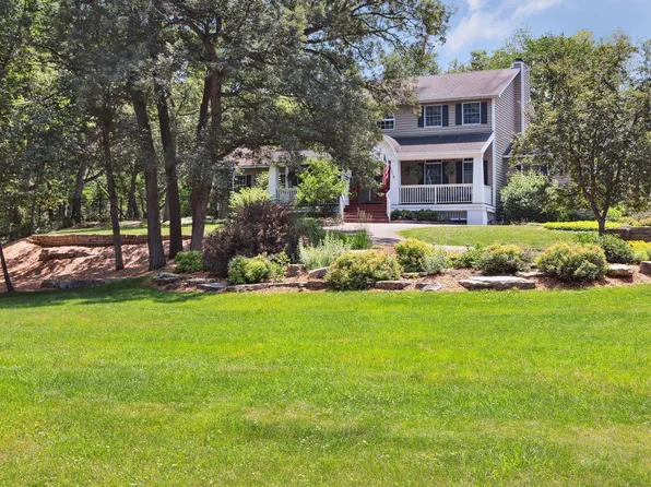 62 Apple Orchard Rd, White Bear Lake, MN 55110