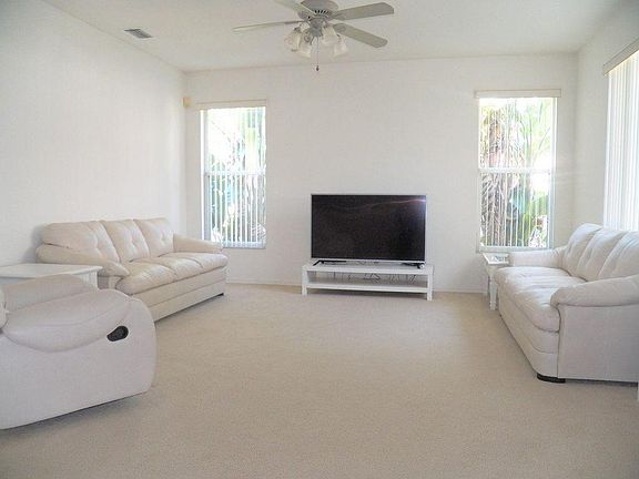 5th image of 5817 Laguna Woods Ct