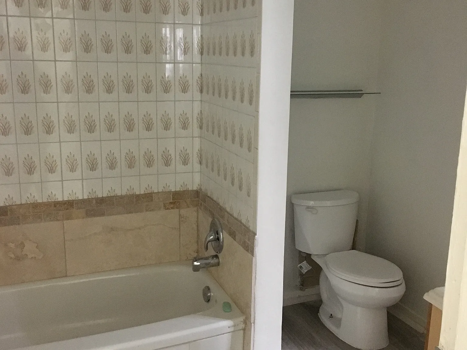 2 bed, 700 sqft, $2,200 — Photo 3