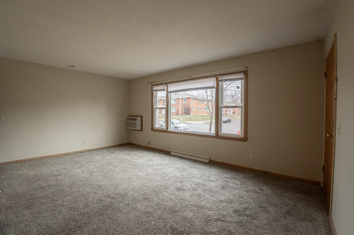 Building Photo - 625 Vera Ct
