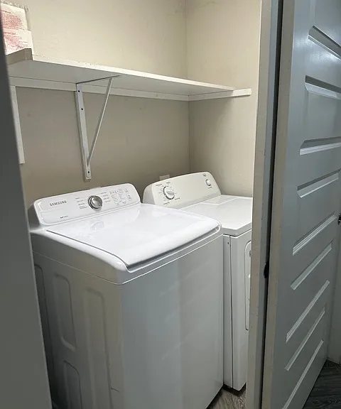1416 E Del Rio Dr — Photo 13