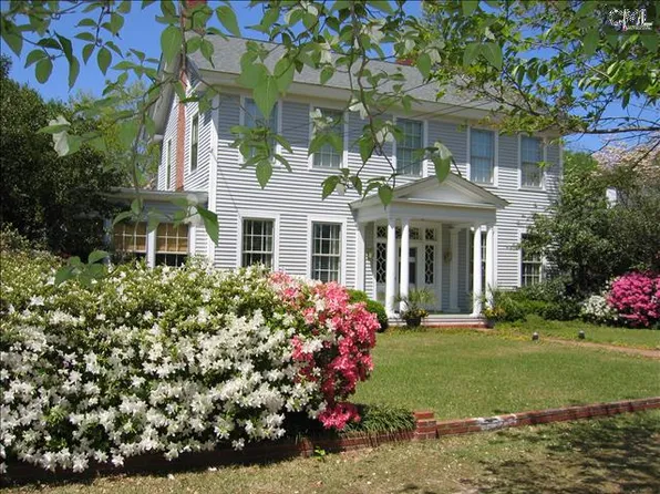 1717 Fair St, Camden, SC 29020