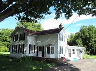 2118 Grand Detour Rd, Dixon, IL 61021