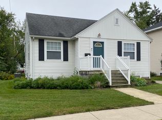 206 E 15th St, Holland, MI 49423