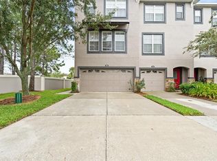 2402 Middleton Grove Dr, Brandon, FL 33511