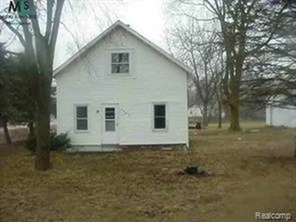 2587 E Burt Rd, Burt, MI 48417