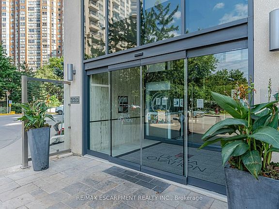 2nd image of 330 Burnhamthorpe Rd S #708