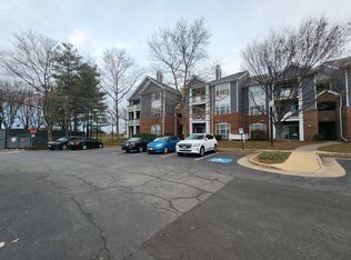 20283 Beechwood Ter UNIT 203, Ashburn, VA 20147