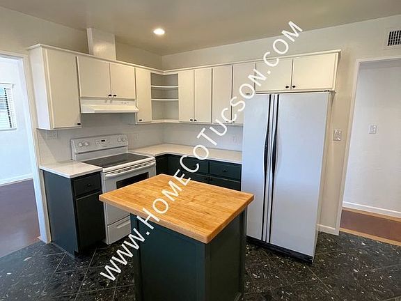 4th image of 3015 E 4th St #2