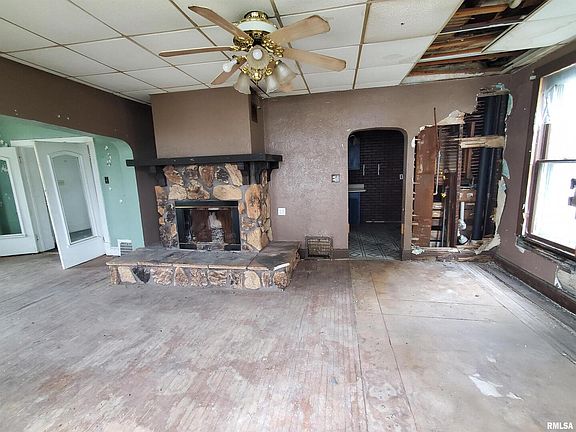 2nd image of 112 S Whitesboro St