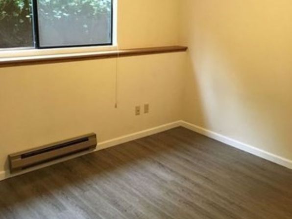 12846 SE 40th Ln APT 8