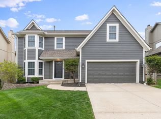 8909 W 126th Ter, Overland Park, KS 66213