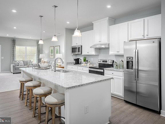 7th image of this home