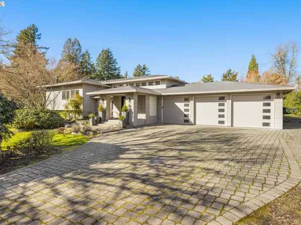 13768 Knaus Rd, Lake Oswego, OR 97034